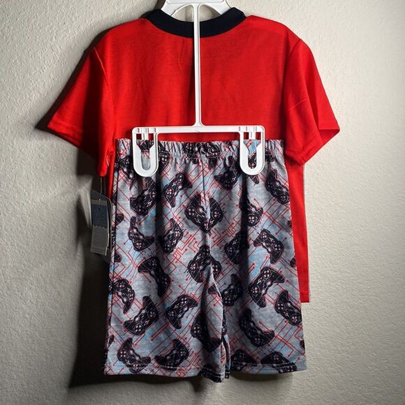 NWT Briefly Stated Boy Red Gray Gamer Controller pajama set Pj top shorts Size 6 - Picture 2 of 7